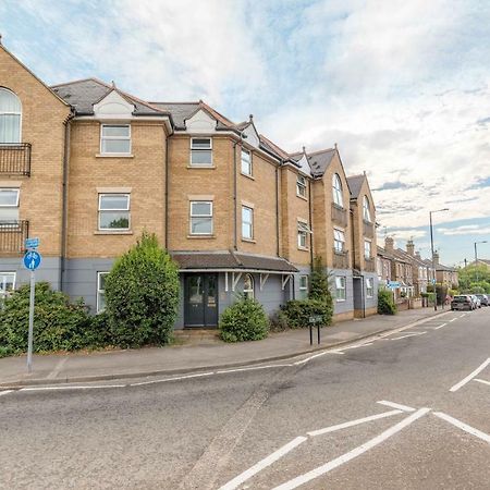 Modern Apartment Within Short Walk Of The Castle, High Street And Long Walk - Free Parking Windsor Luaran gambar