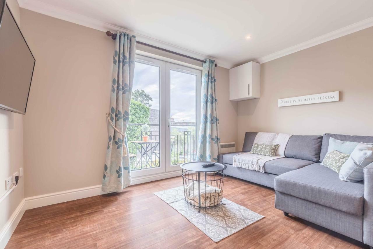 Modern Apartment Within Short Walk Of The Castle, High Street And Long Walk - Free Parking Windsor Luaran gambar