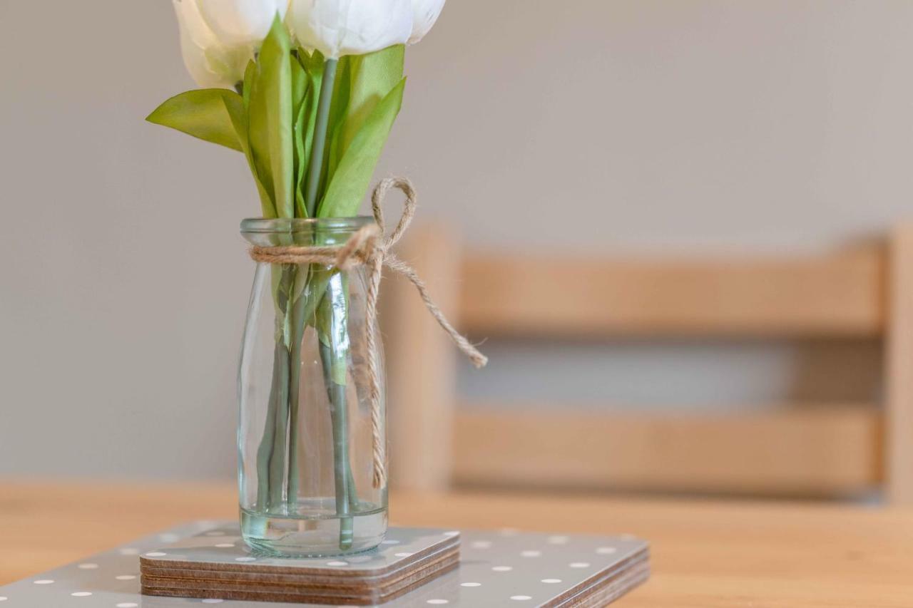 Modern Apartment Within Short Walk Of The Castle, High Street And Long Walk - Free Parking Windsor Luaran gambar